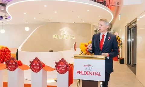 Prudential nhân rộng mô hình trung tâm chăm sóc khách hàng mới tại Lotte Mall Tây Hồ